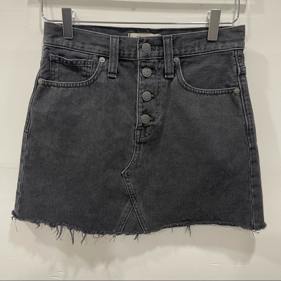 Madewell Rigid Denim A-Line Mini Skirt Button Front Edition In Lunar Wash - Picture 2 of 10